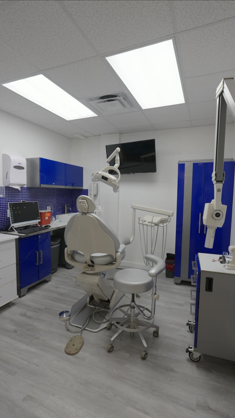 Reception at Lumina Dental Studio in Pompano Beach
